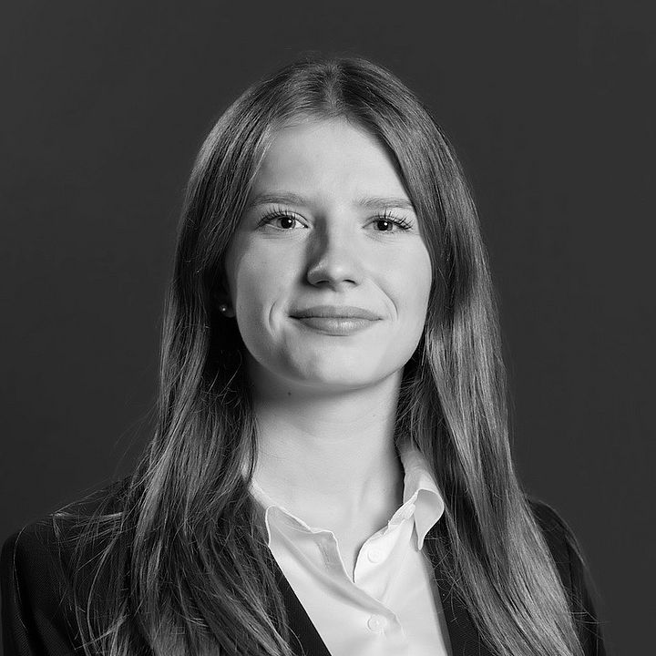 Léa Miedzinski 